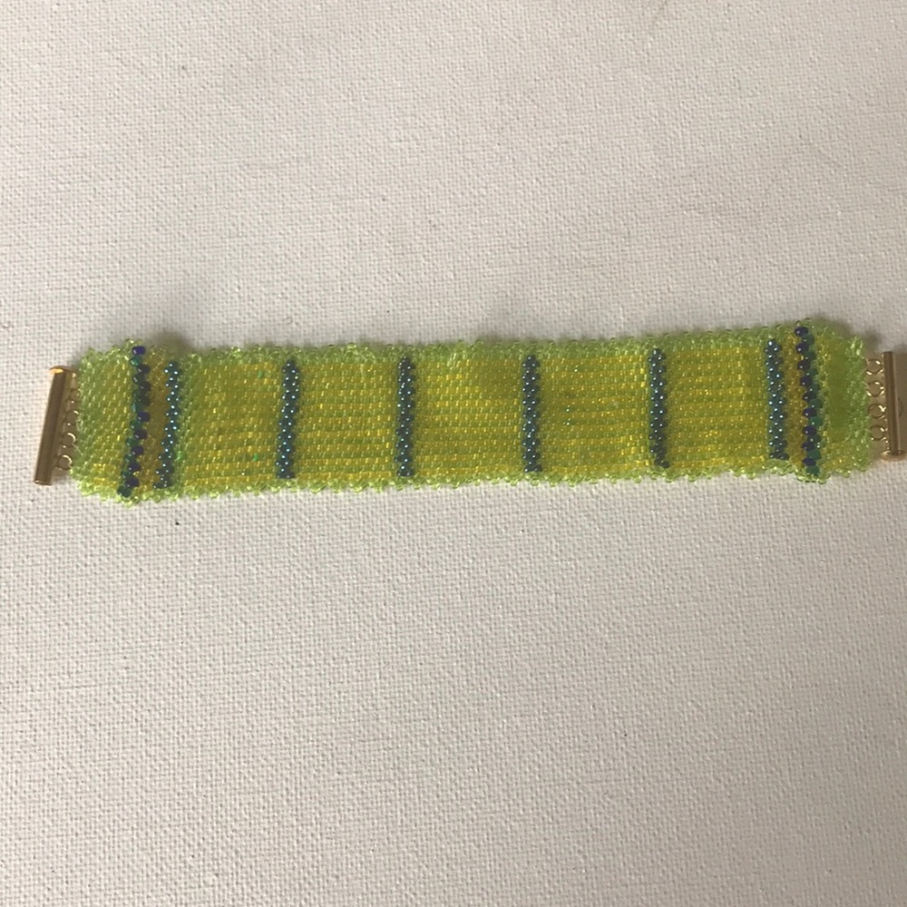Apple Green Bracelet, 7” bracelet by Capture